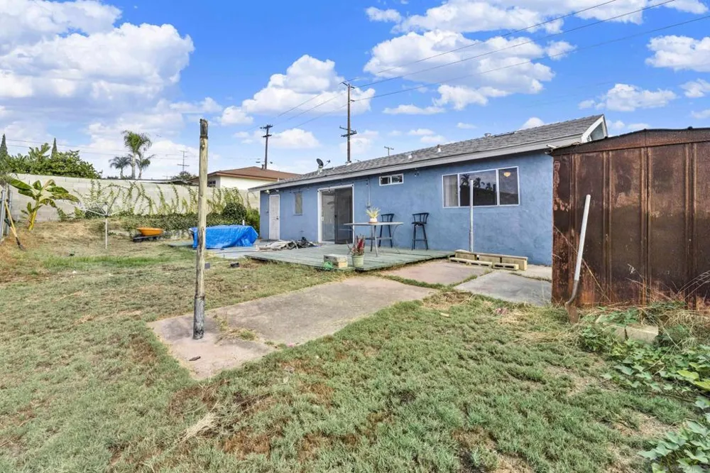 5562 Division San Diego, CA 92114