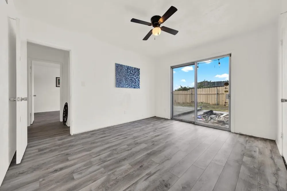5562 Division San Diego, CA 92114