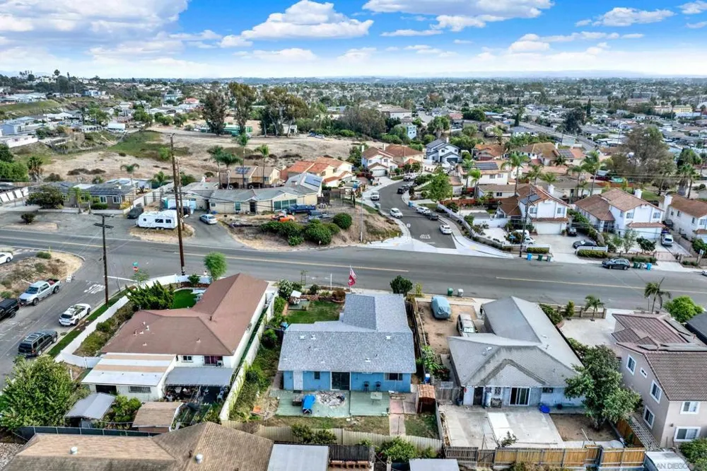 5562 Division San Diego, CA 92114
