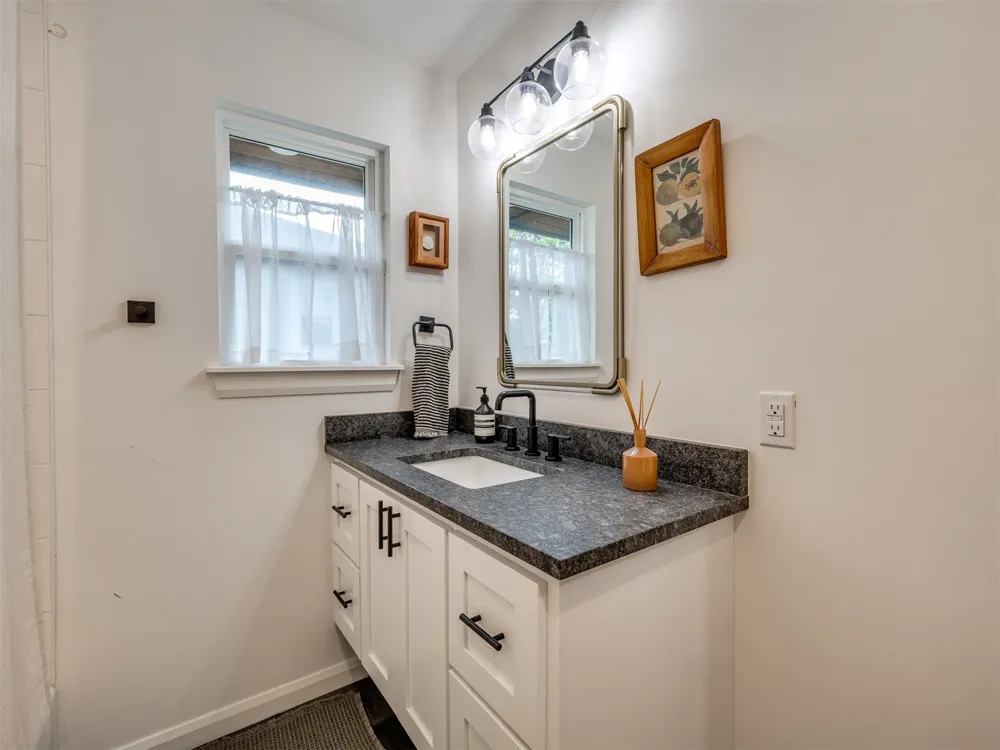 1127 S Norfolk Avenue Tulsa, OK 74120