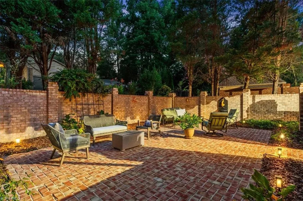 3300 Forsyth Drive Greensboro, NC 27407
