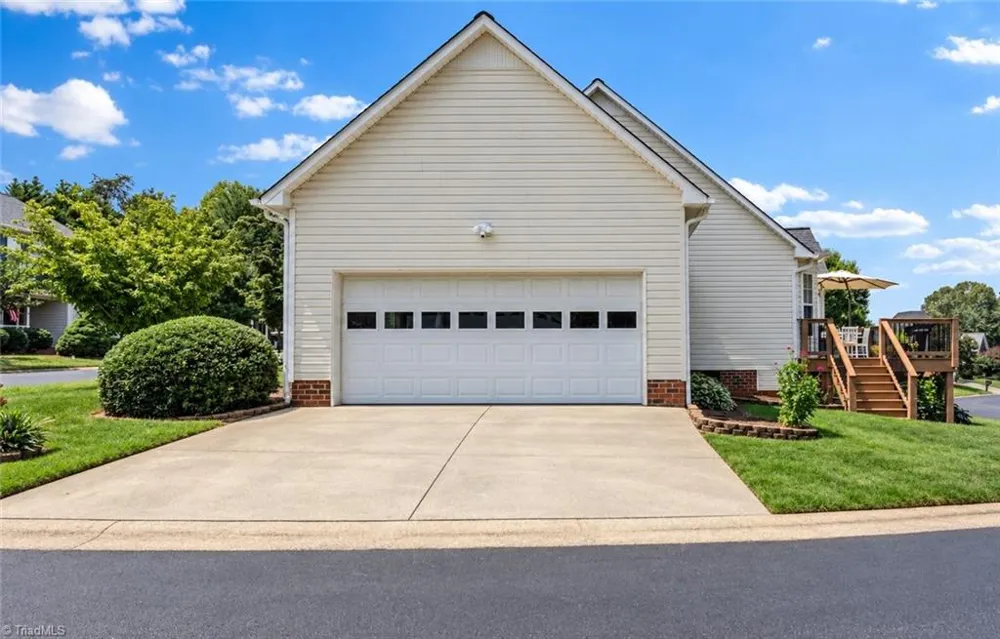 5201 Old Plantation Circle Winston-Salem, NC 27104