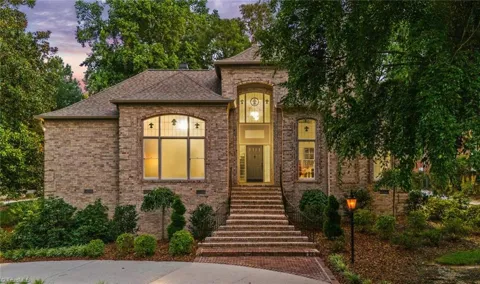3300 Forsyth Drive