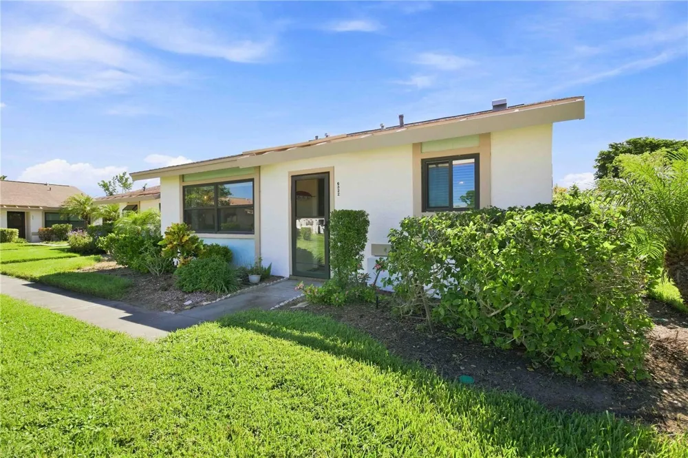 6322 29TH AVENUE W #6400 Bradenton, FL 34209