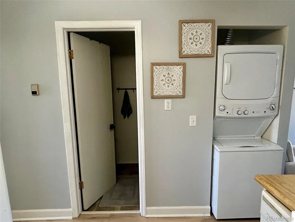 17477 E Rice Circle #F Aurora, CO 80015