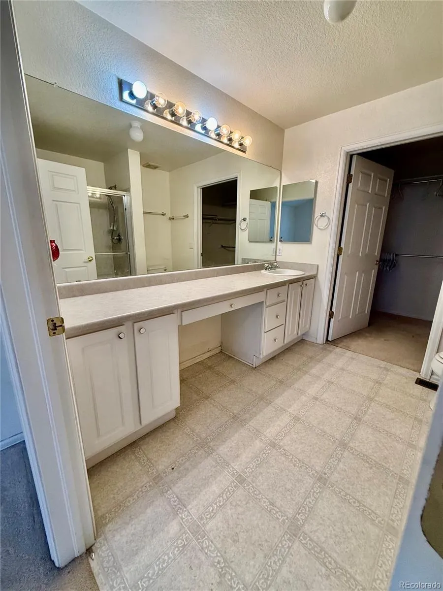 7680 S Buchanan Way Aurora, CO 80016