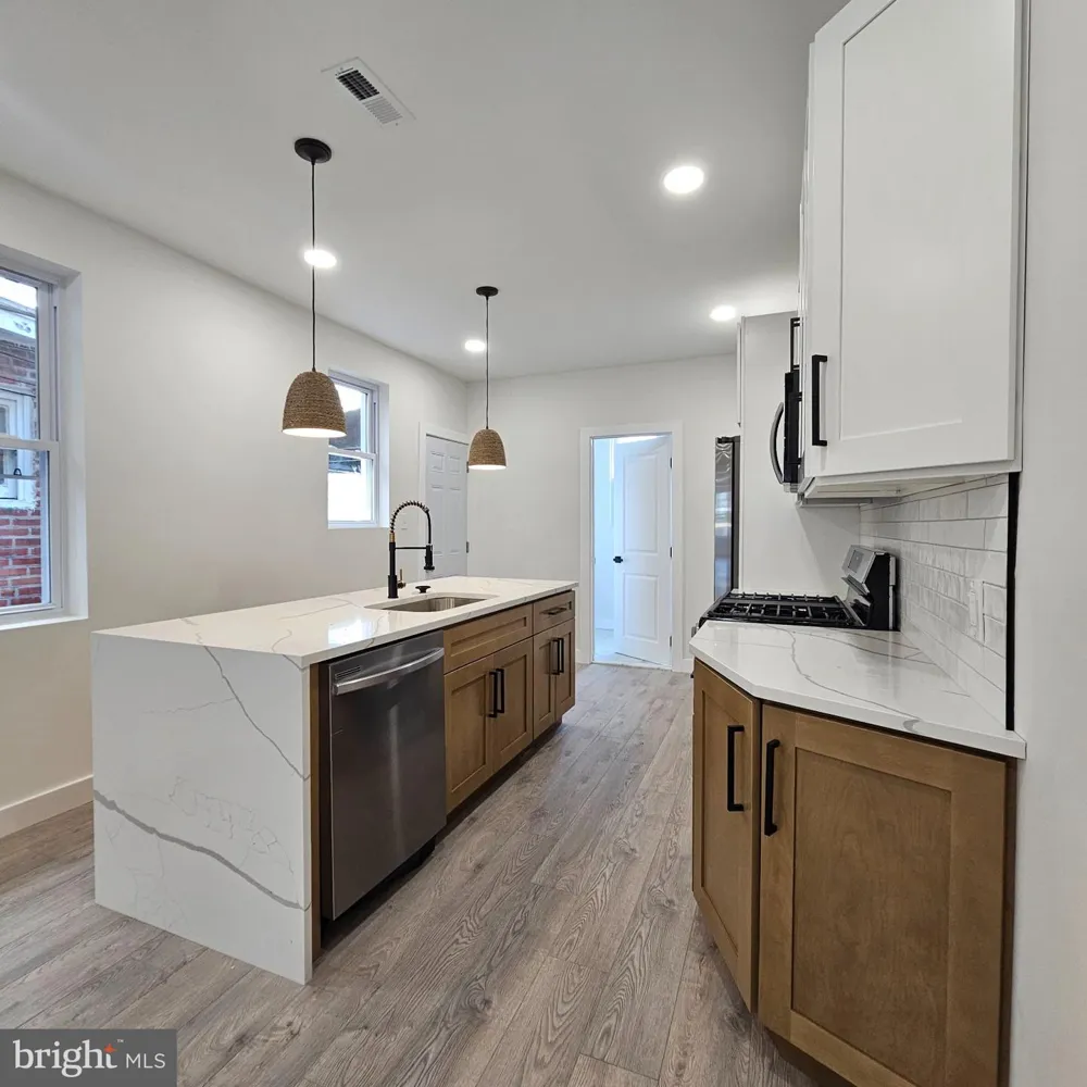 5755 17TH STREET Philadelphia, PA 19141