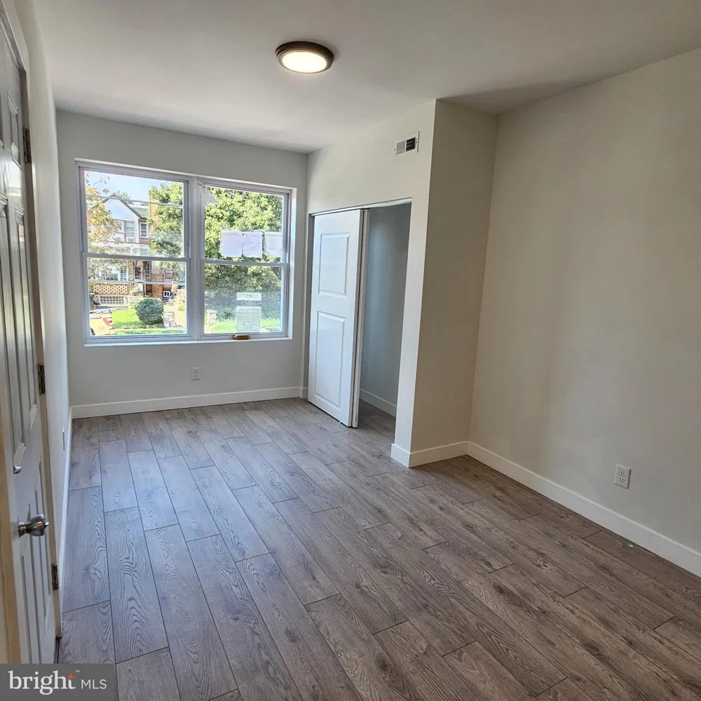 5755 17TH STREET Philadelphia, PA 19141