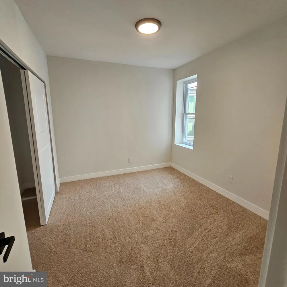 5755 17TH STREET Philadelphia, PA 19141
