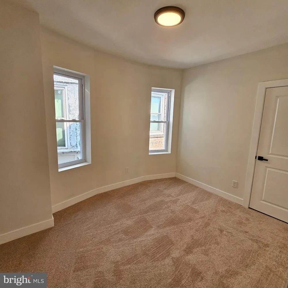 5755 17TH STREET Philadelphia, PA 19141