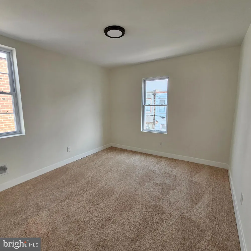 5755 17TH STREET Philadelphia, PA 19141