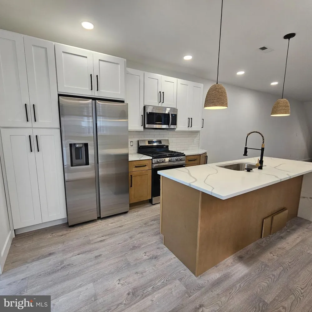 5755 17TH STREET Philadelphia, PA 19141