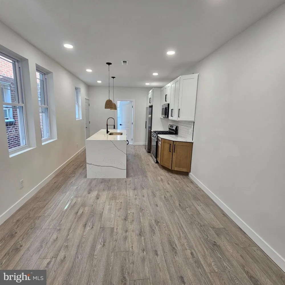 5755 17TH STREET Philadelphia, PA 19141