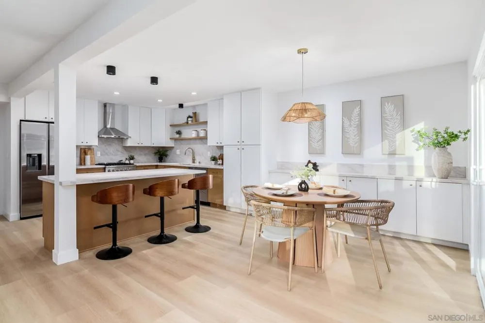 2839 Cazadero Dr Carlsbad, CA 92009
