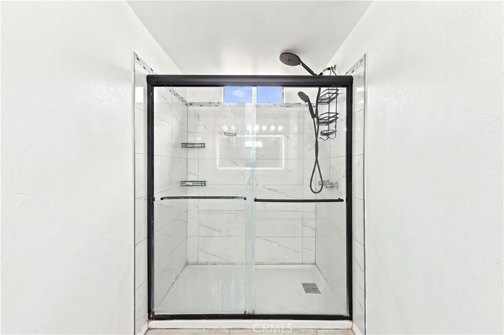 106 Racquet Club Compton, CA 90220