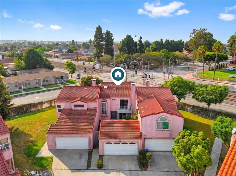 106 Racquet Club Compton, CA 90220