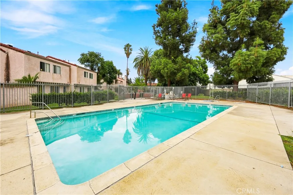 106 Racquet Club Compton, CA 90220