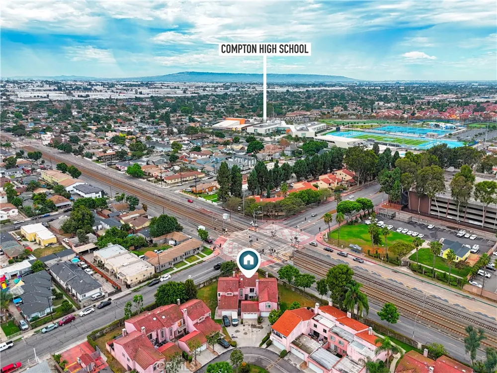 106 Racquet Club Compton, CA 90220