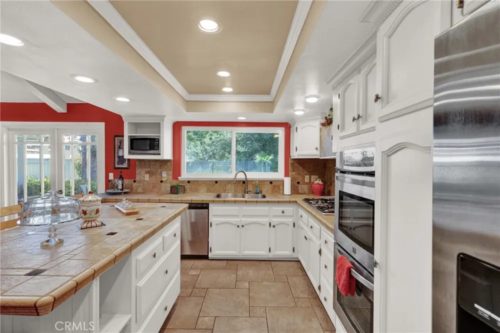 4385 California Santa Maria, CA 93455