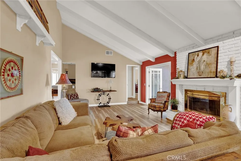 4385 California Santa Maria, CA 93455