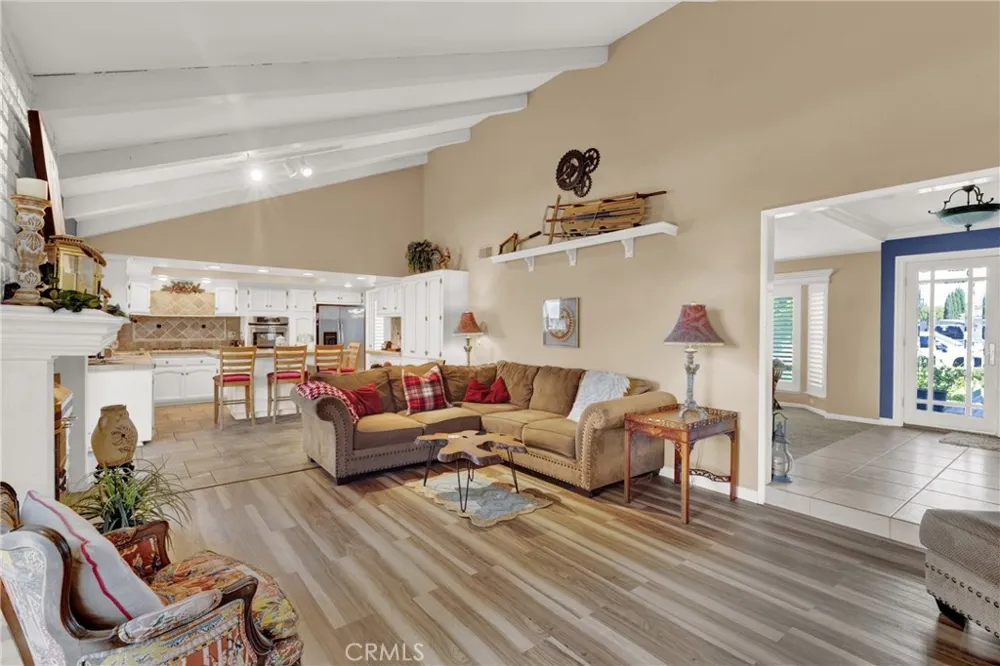 4385 California Santa Maria, CA 93455