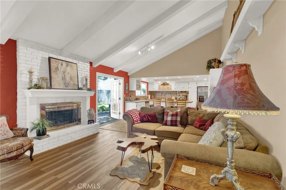 4385 California Santa Maria, CA 93455