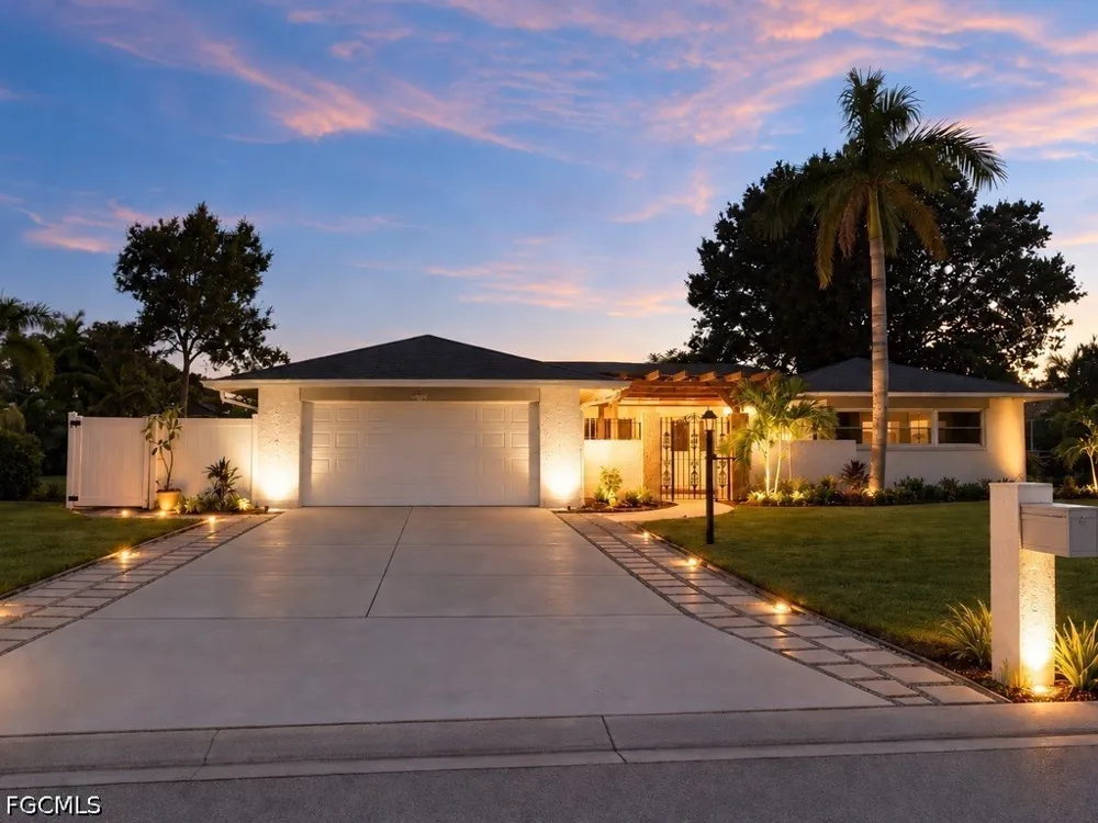 Eichen Circle E Fort Myers, FL 33919