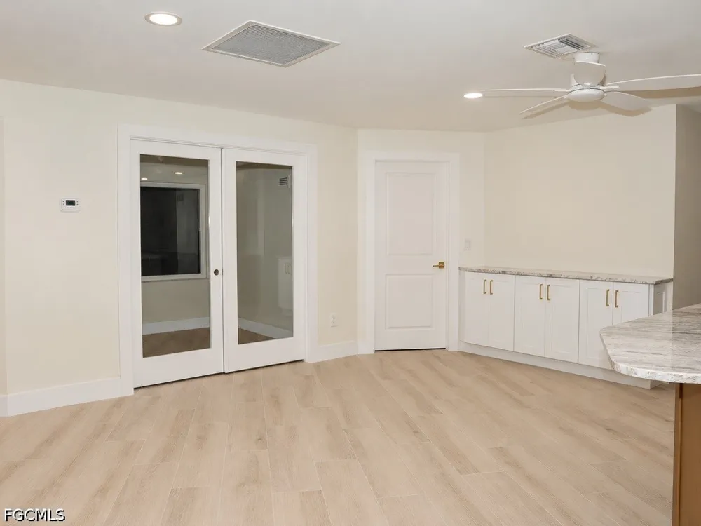 Eichen Circle E Fort Myers, FL 33919