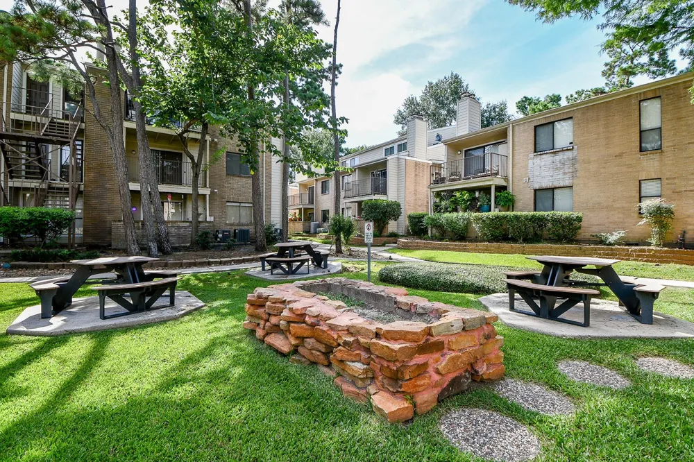 3500 Tangle Brush Drive #14 The Woodlands, TX 77381