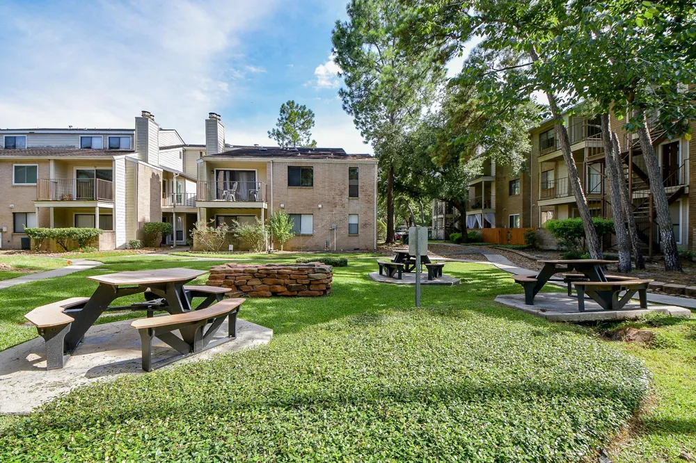 3500 Tangle Brush Drive #14 The Woodlands, TX 77381
