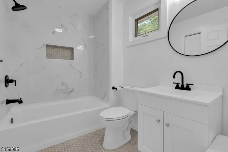 51 Sunset Ave Bloomfield, NJ 07003