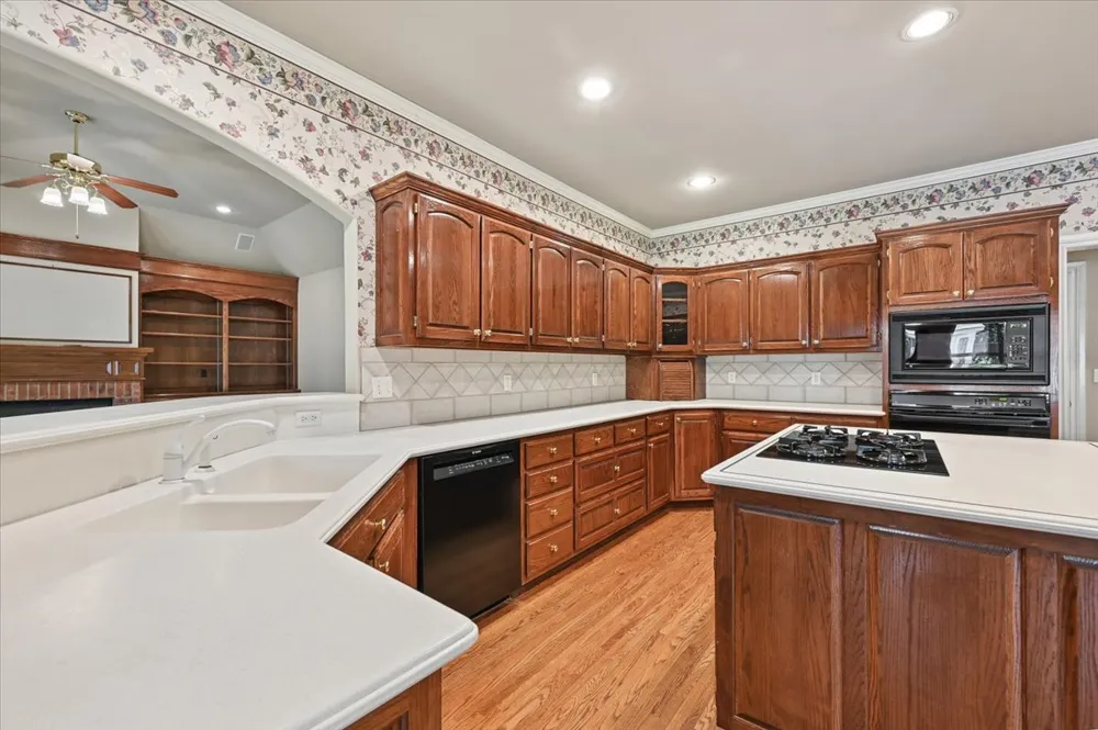 11245 S 66TH EastAvenue Tulsa, OK 74137