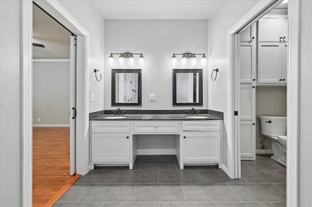 11245 S 66TH EastAvenue Tulsa, OK 74137