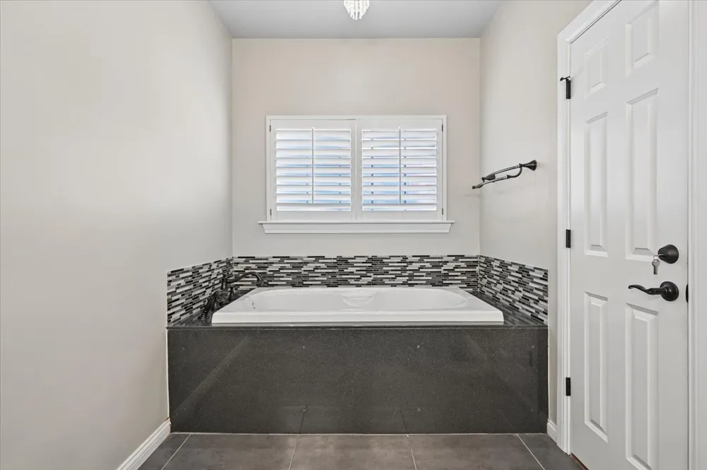 11245 S 66TH EastAvenue Tulsa, OK 74137