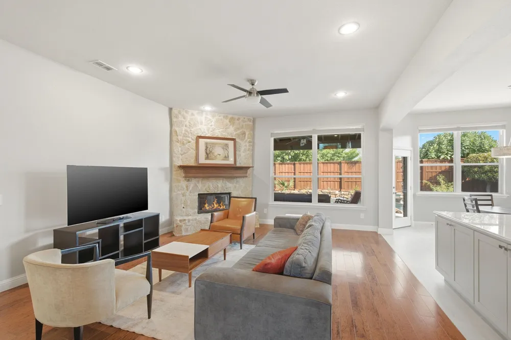 613 Maize Road Murphy, TX 75094