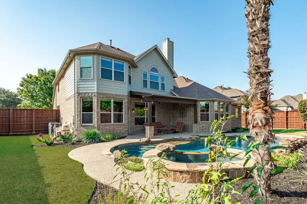 613 Maize Road Murphy, TX 75094