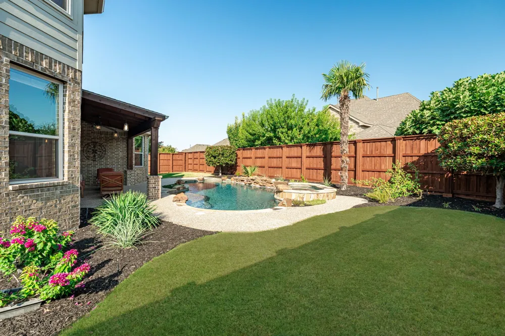 613 Maize Road Murphy, TX 75094