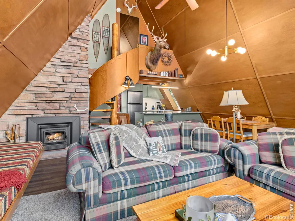 847 Hemlock Drive Lyons, CO 80540