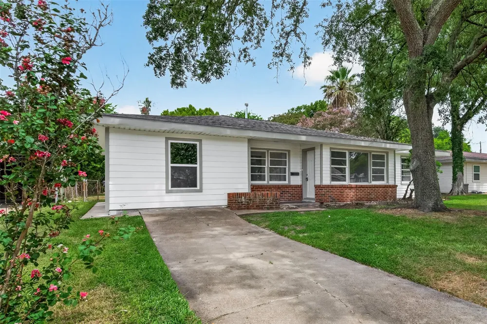 522 23rd Avenue Texas City, TX 77590