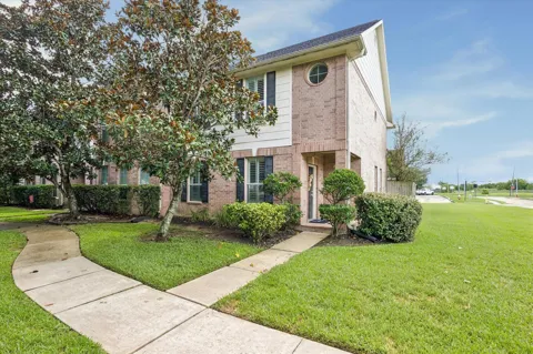 607 Travis Street #9