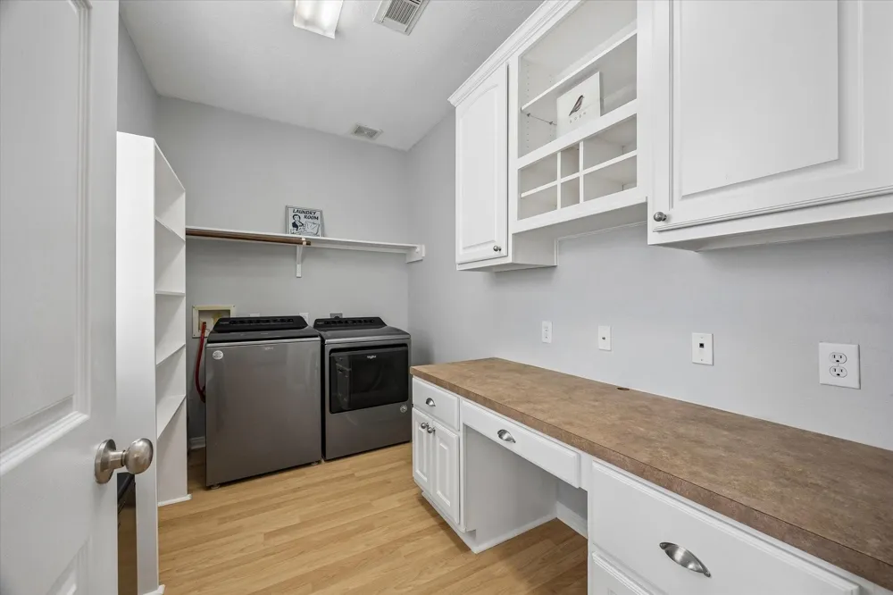607 Travis Street #9 Webster, TX 77598