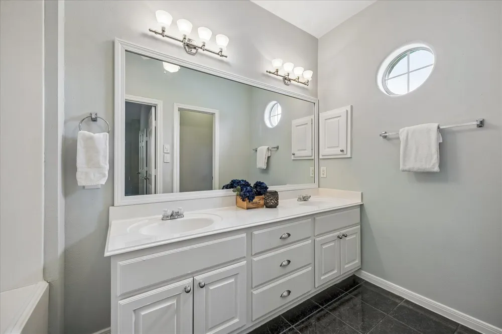 607 Travis Street #9 Webster, TX 77598