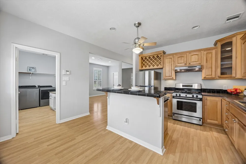 607 Travis Street #9 Webster, TX 77598