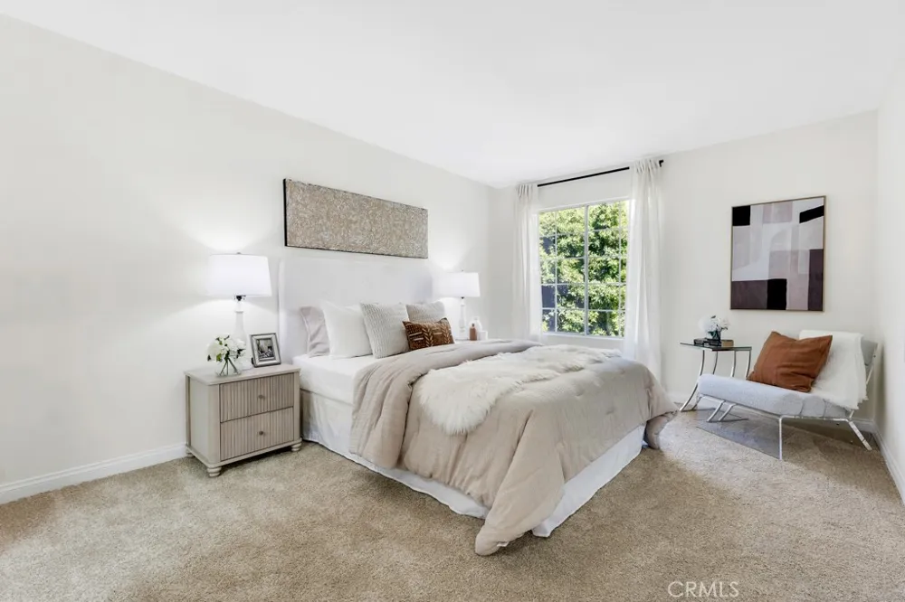 5535 Canoga Avenue #215 Woodland Hills, CA 91367
