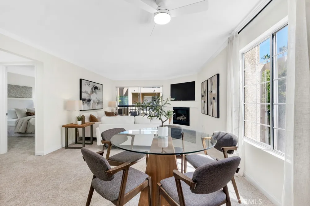 5535 Canoga Avenue #215 Woodland Hills, CA 91367