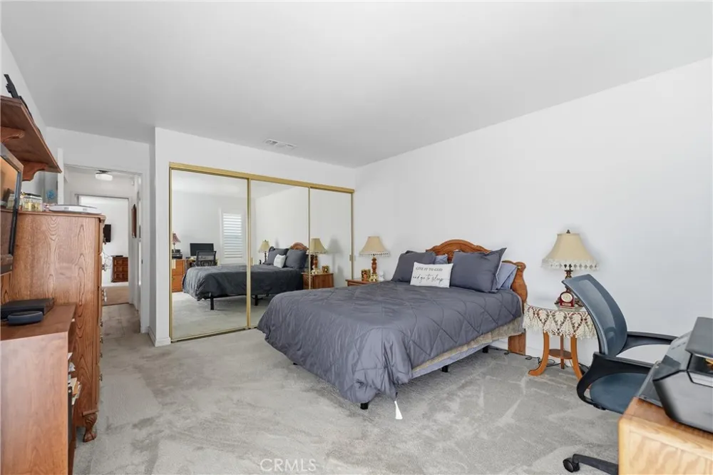 2124 El Domingo Circle #13 Lancaster, CA 93536