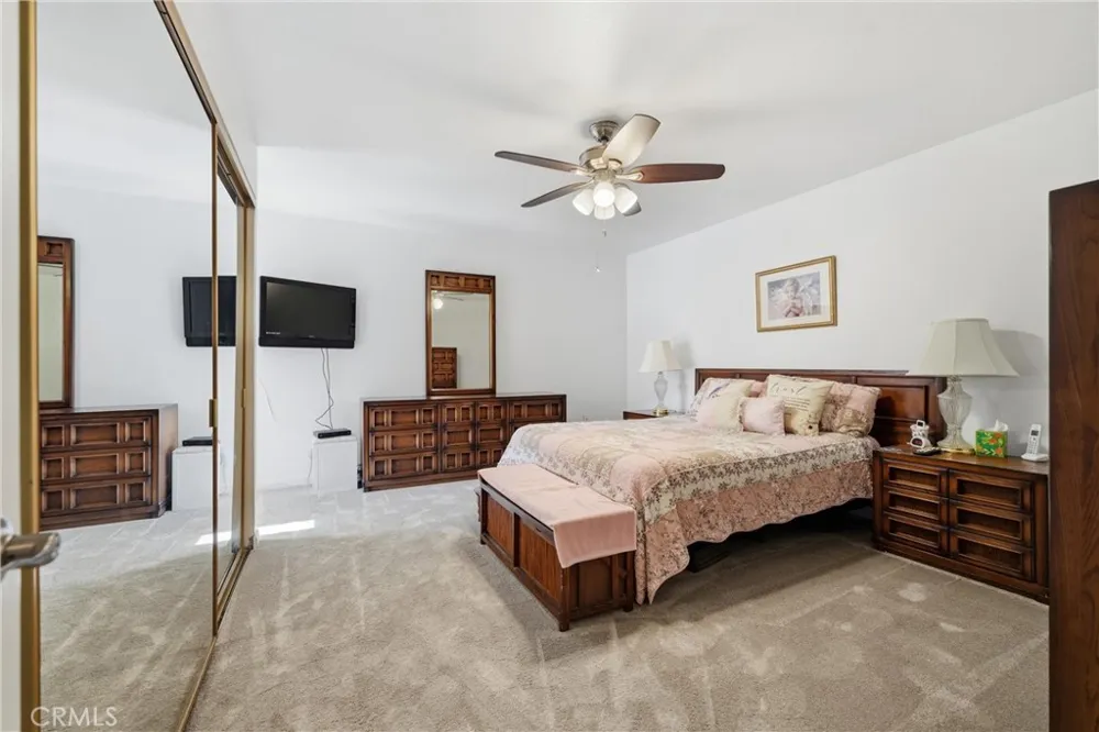 2124 El Domingo Circle #13 Lancaster, CA 93536