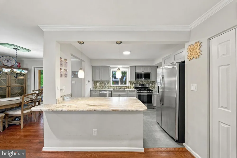 3713 RANDOLPH STREET Fairfax, VA 22030