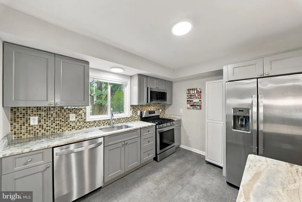 3713 RANDOLPH STREET Fairfax, VA 22030
