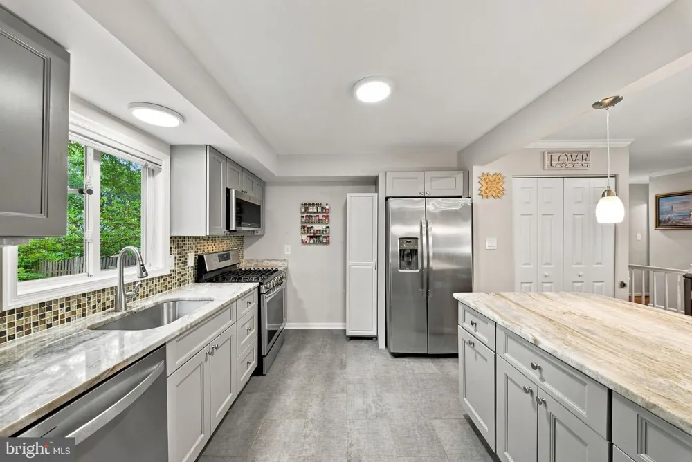 3713 RANDOLPH STREET Fairfax, VA 22030